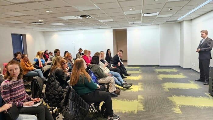 Topic of the Meeting: "Your competitive advantage is the use of Neural Networks and Artificial Intelligence. For life and business".