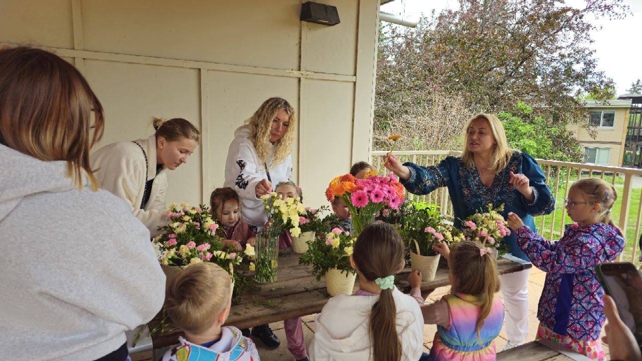 Topic: Free flower masterclass for Children's Day — event photo 2