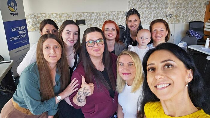 Do you manage your social media accounts? Is this meeting just for you? Practical Workshop - Unpacking that changes not only your blog, but also you.